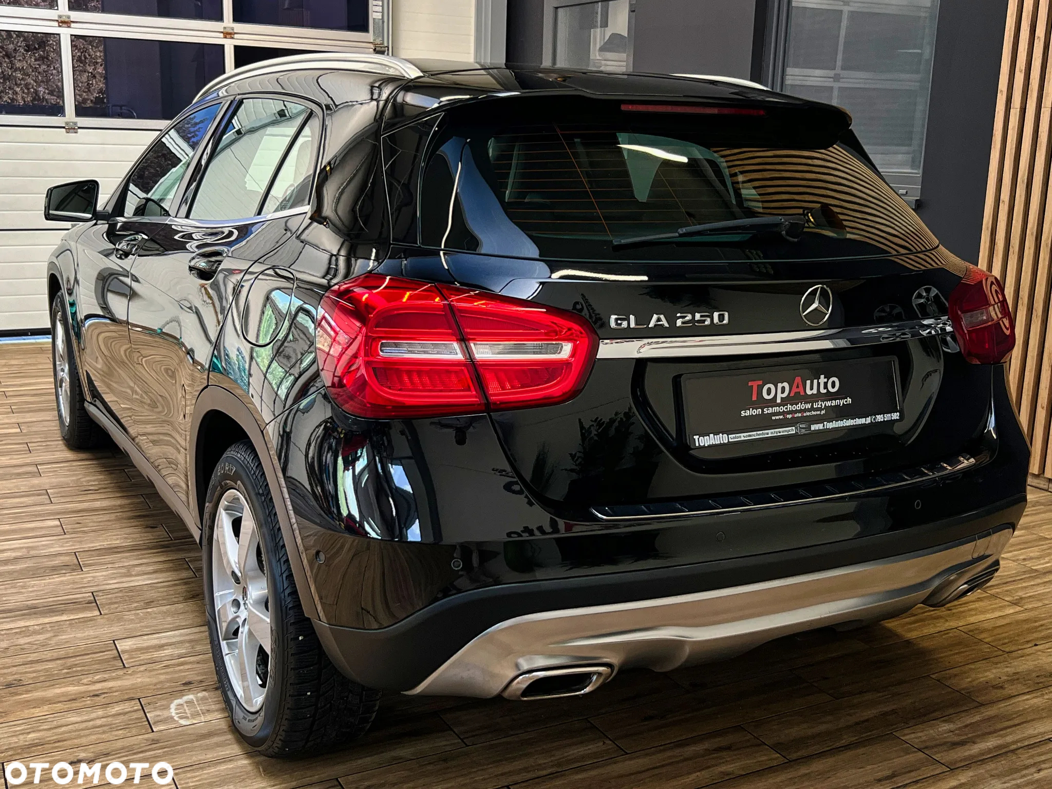 Mercedes-Benz GLA 250 7G-DCT - 9