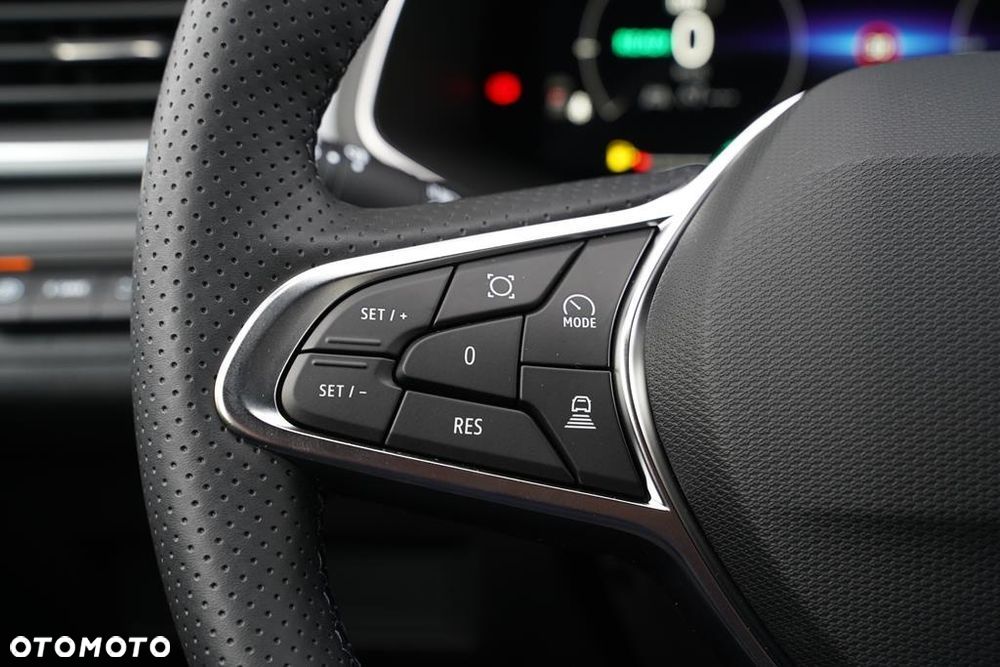 Renault Captur 1.3 TCe mHEV Techno EDC - 16