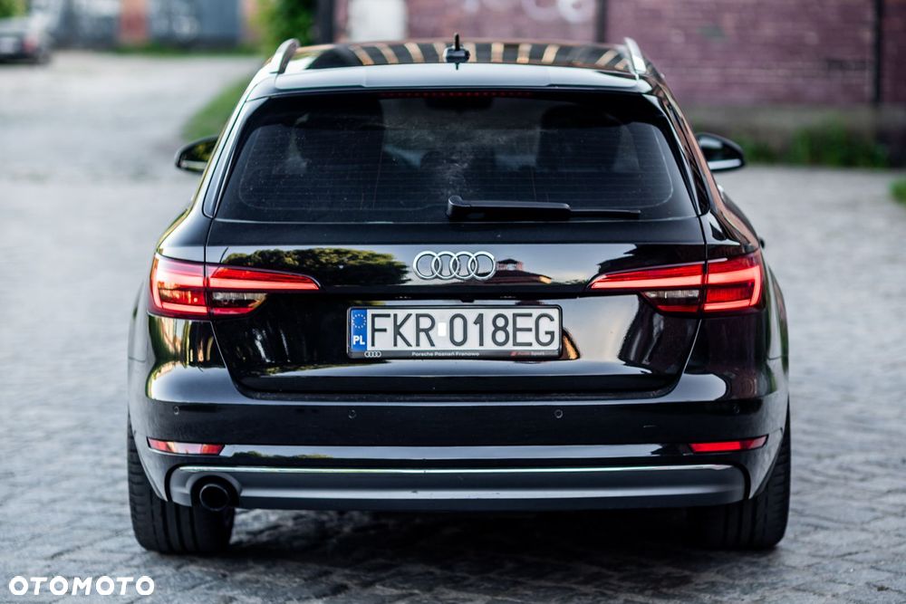 Audi A4 Avant - 4