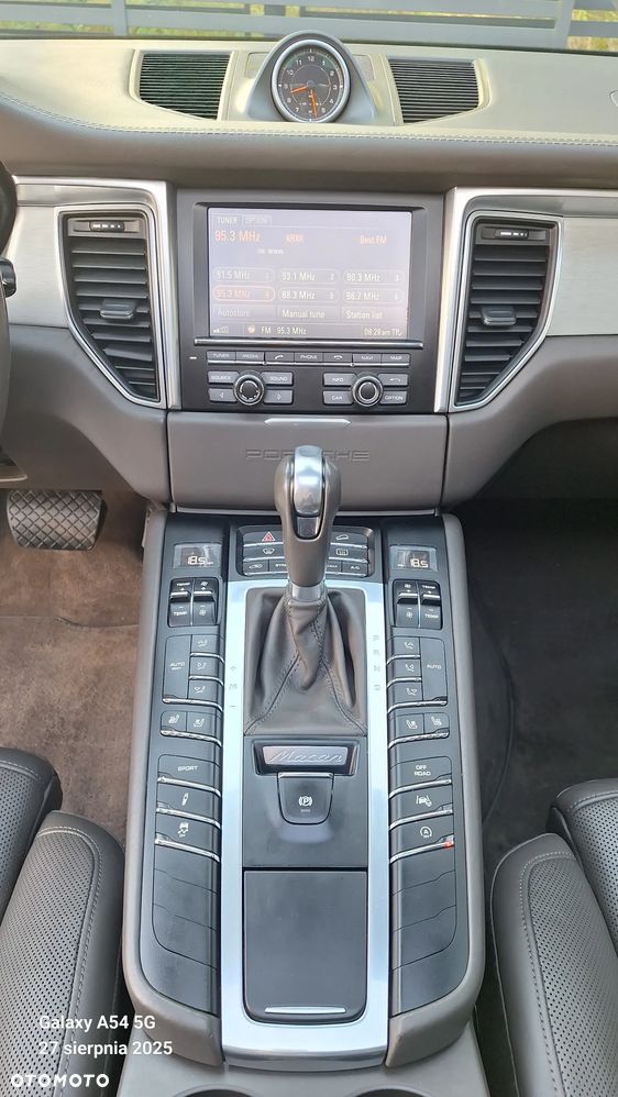Porsche Macan Turbo - 19