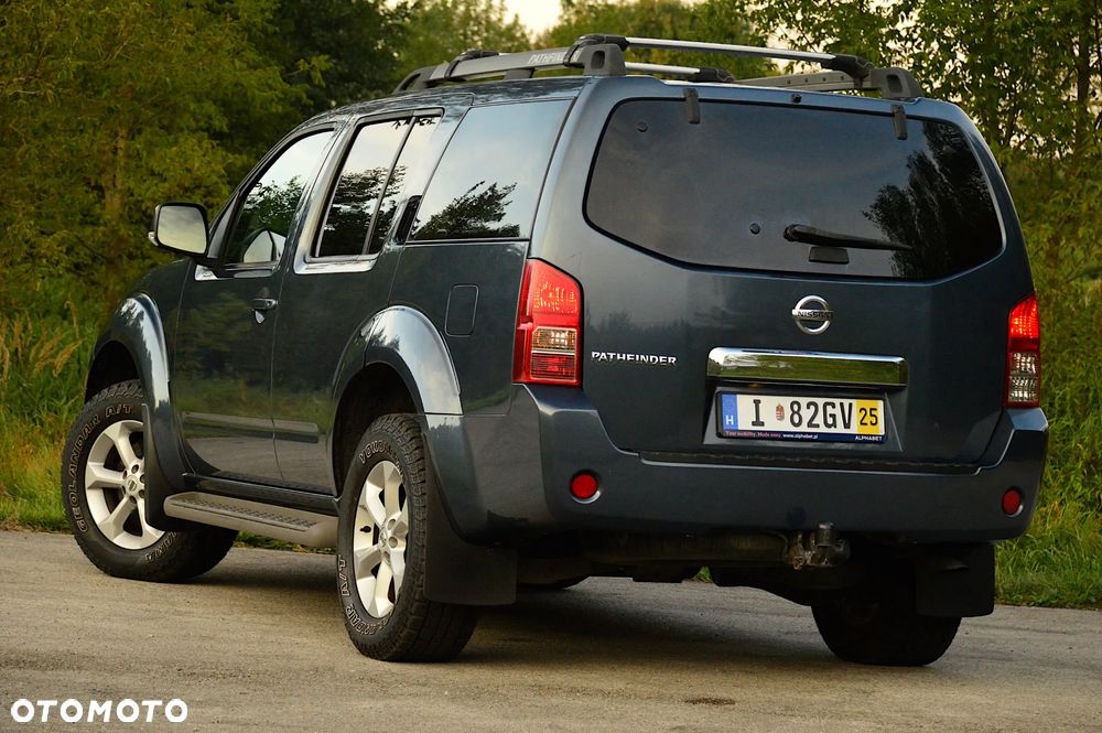 Nissan Pathfinder 2.5 dCi Comfort - 14