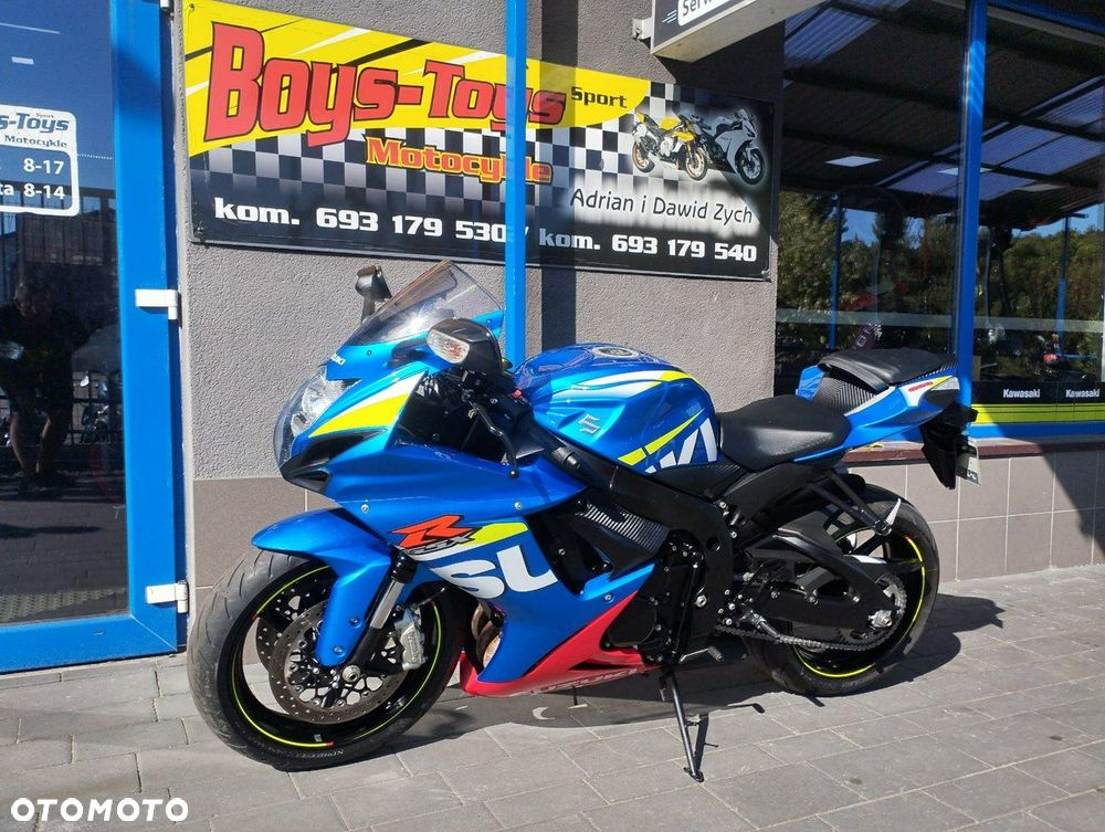Suzuki GSX-R - 6