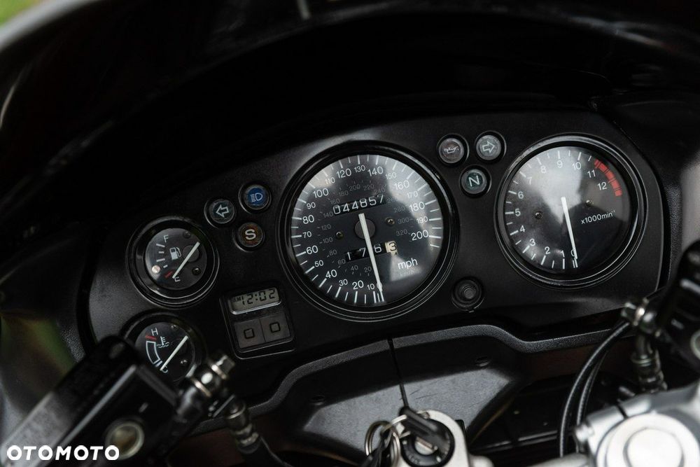 Honda CBR - 9
