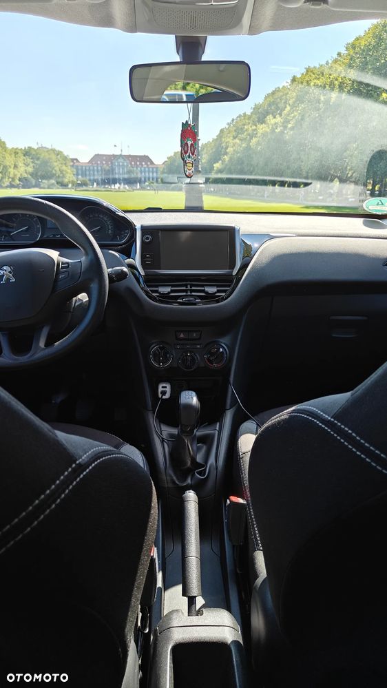 Peugeot 208 1.2 PureTech Active - 17