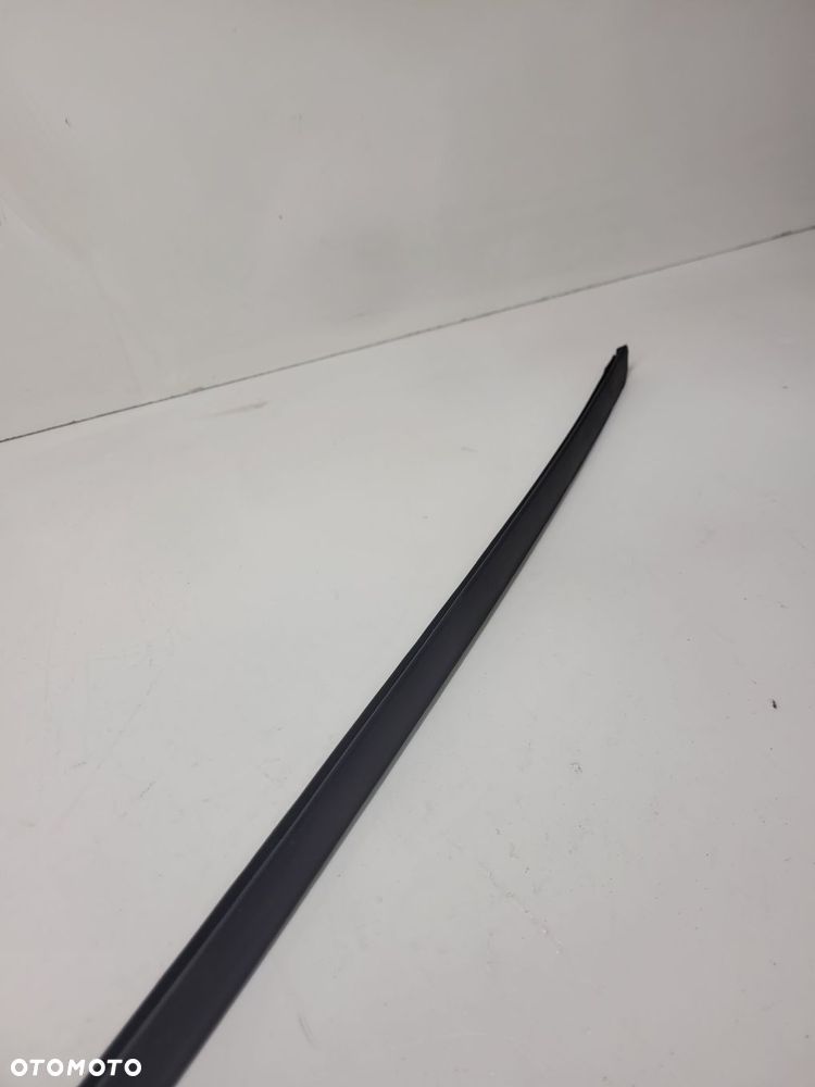 LISTWA ZGARNIAJĄCA SZYBY LEWA AUDI A4 B7 8E0854327 - 3