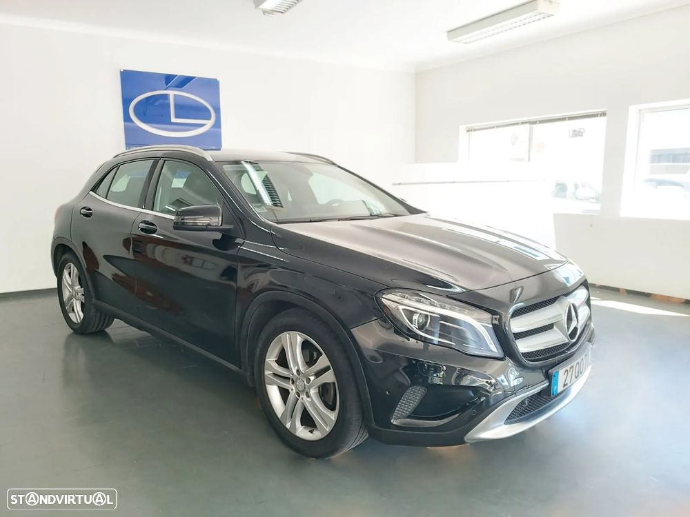 Mercedes-Benz GLA 180 d Urban - 3