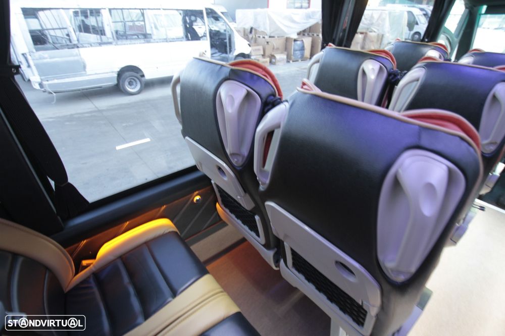 Mercedes Benz Sprinter 819 - 28