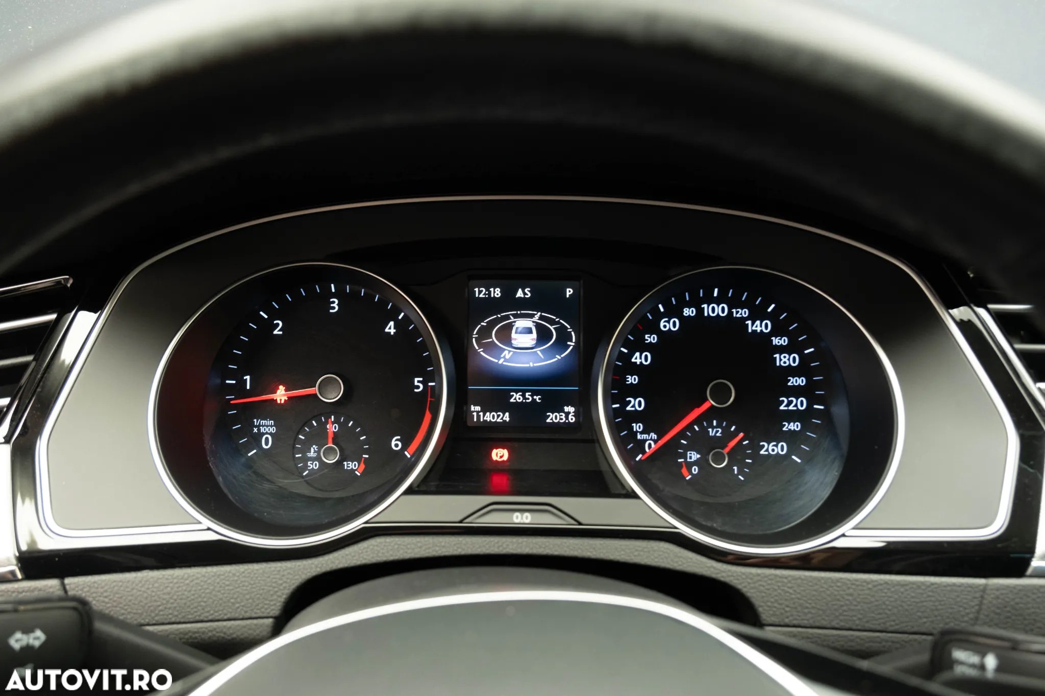 Volkswagen Passat 1.6 TDI DSG Trendline - 31