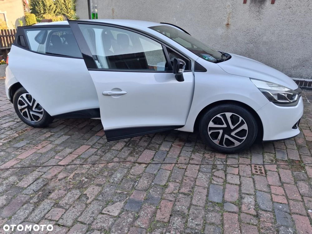 Renault Clio 1.2 16V 75 Life - 5