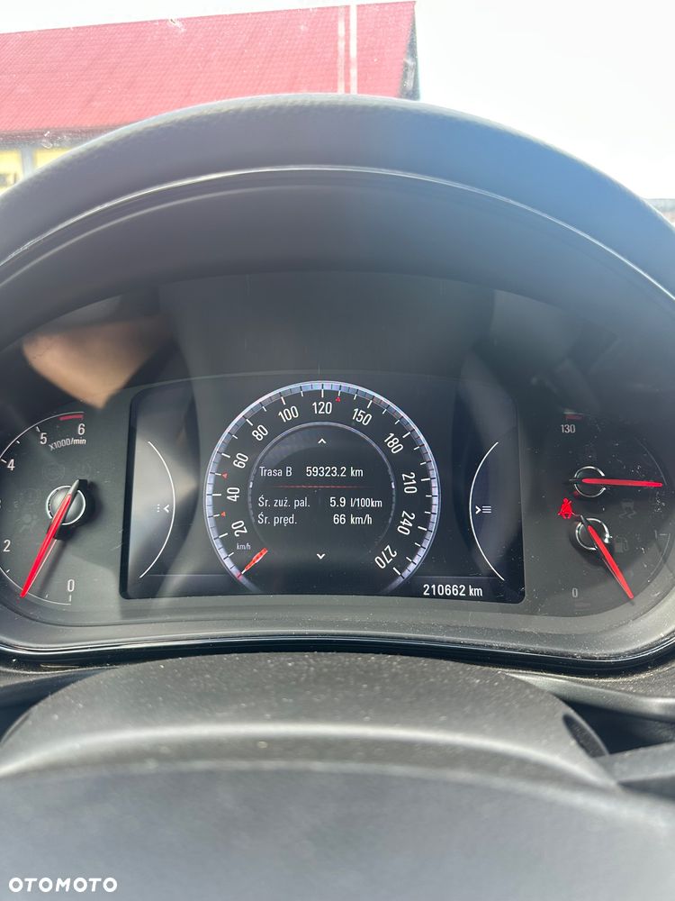 Opel Insignia 2.0 - 16