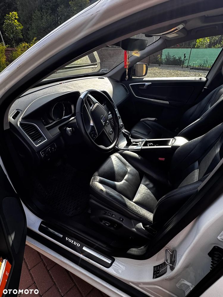 Volvo XC 60 D3 Drive-E Summum - 12