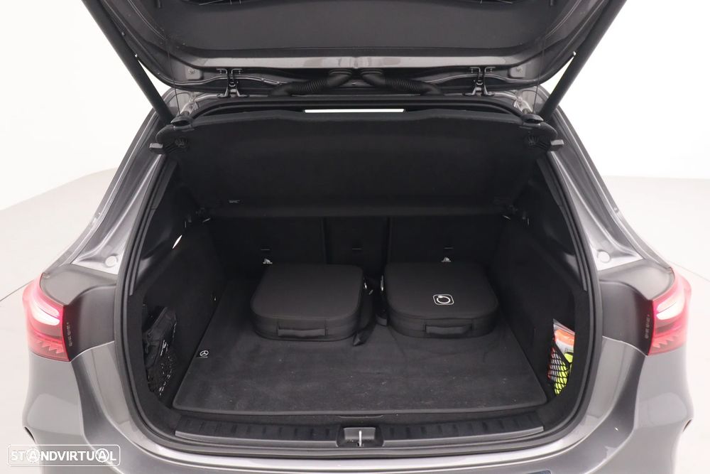 Mercedes-Benz EQA 250+ AMG Line - 32