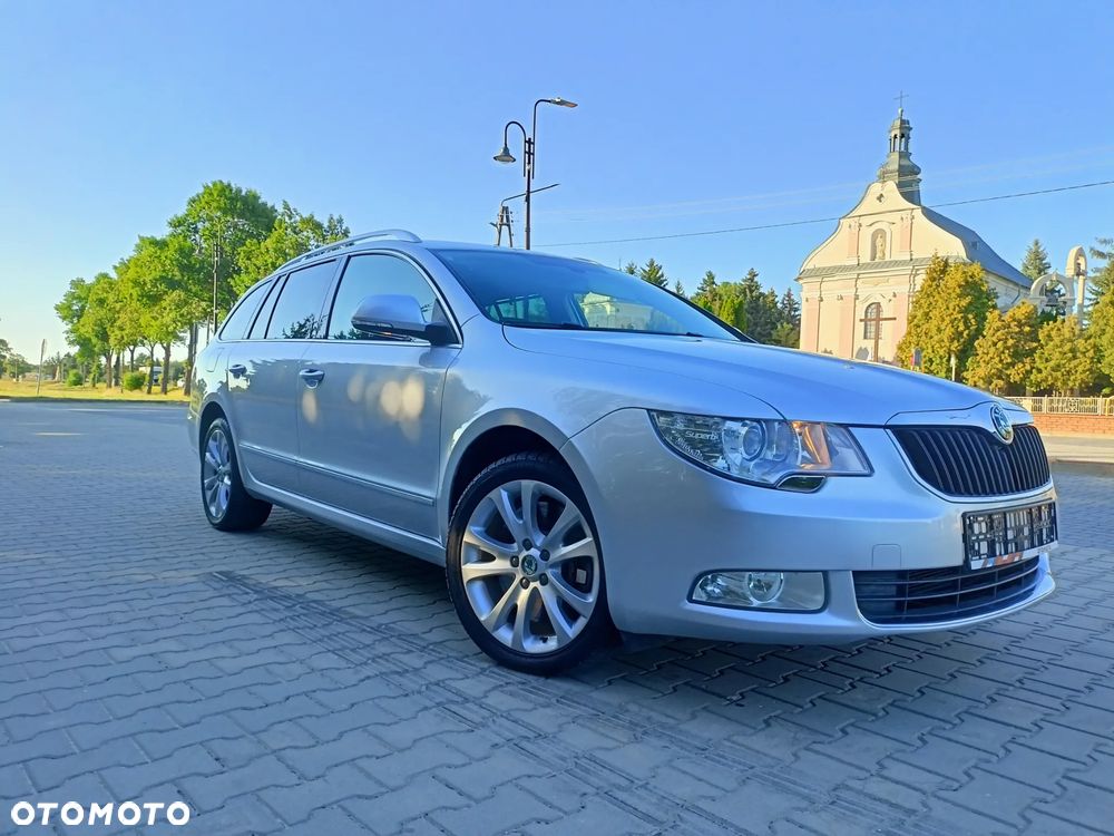 Skoda Superb 3.6 V6 4x4 DSG Elegance - 10