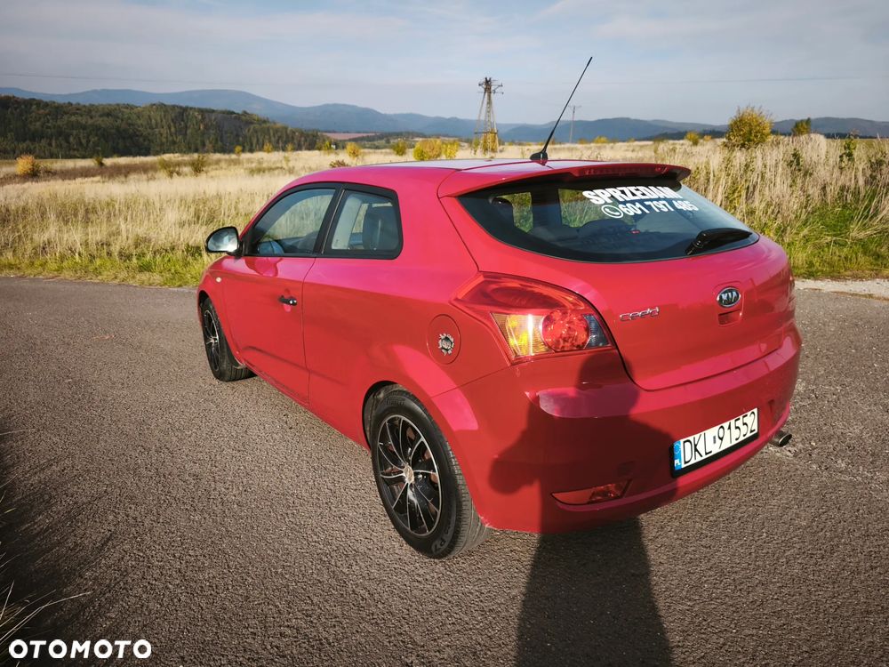 Kia ProCeed - 5