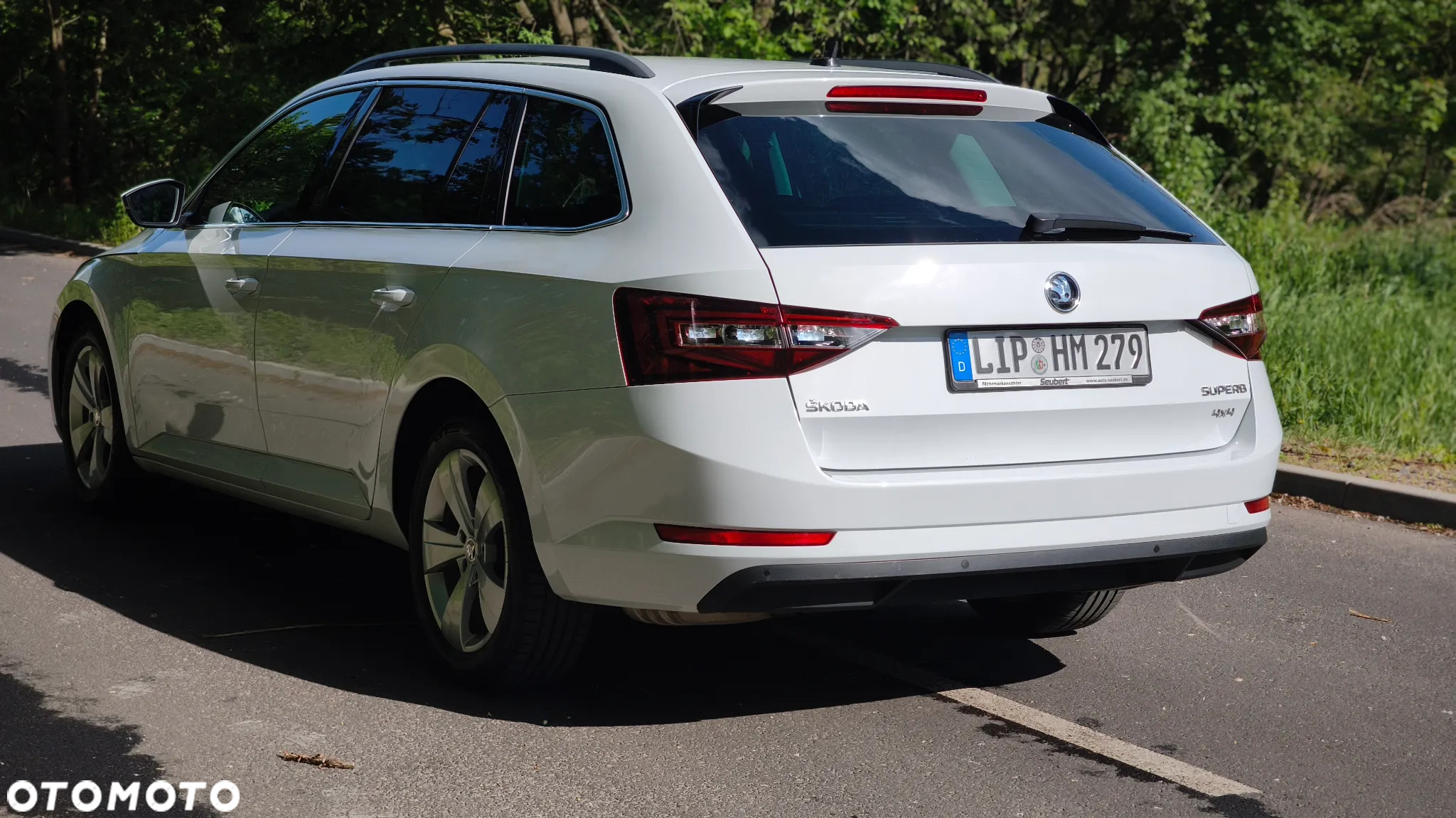 Skoda Superb 2.0 TDI 4x4 DSG Ambition - 13