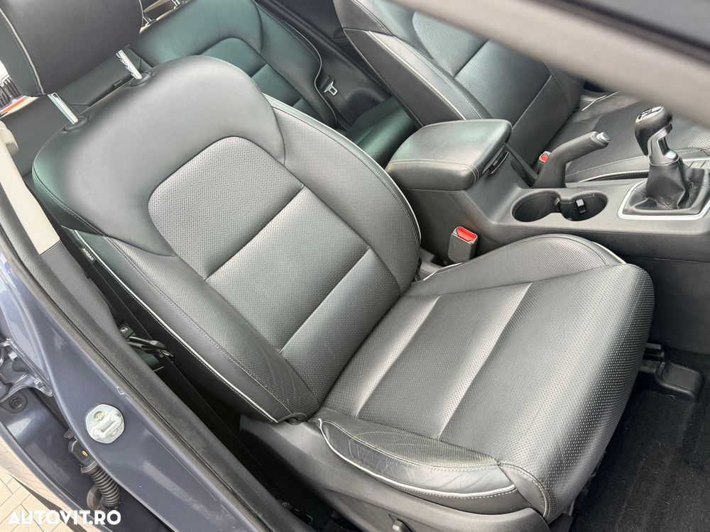 Kia Sportage 1.7 CRDI 2WD Dream-Team Edition - 18