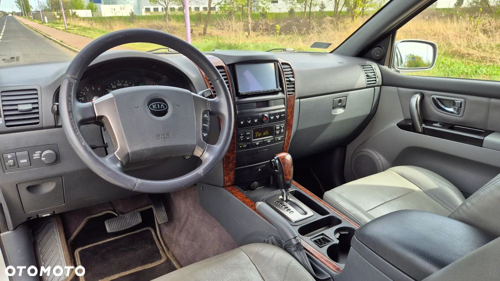 Kia Sorento - 4