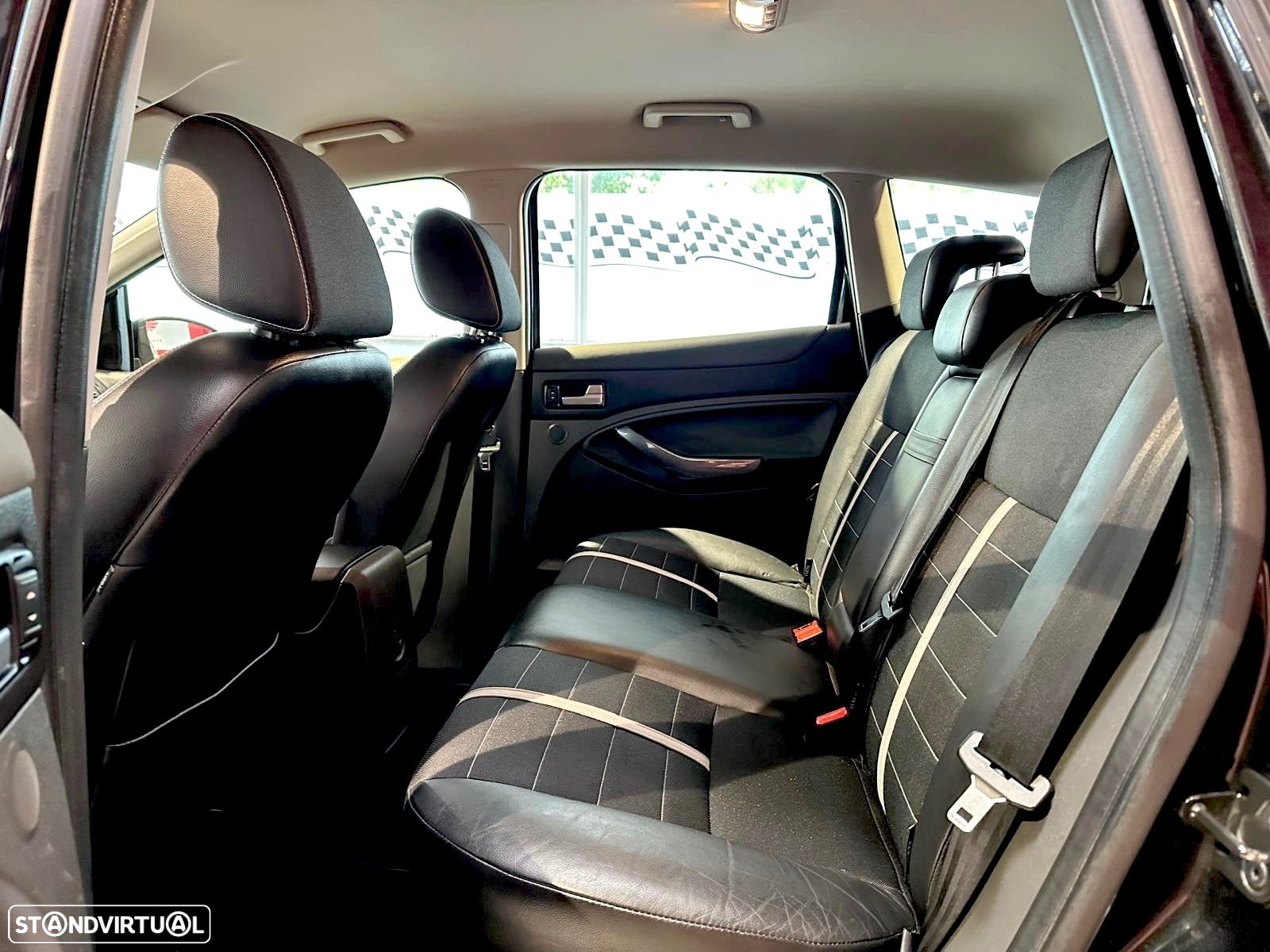 Ford Kuga 2.0 TDCi Titanium - 12