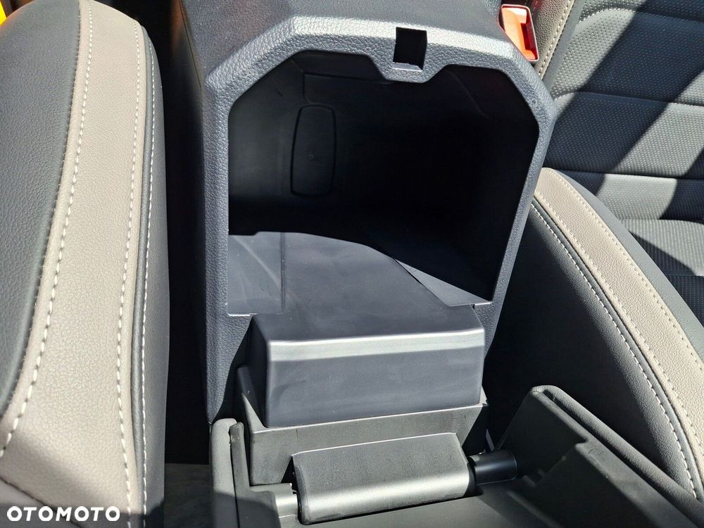 Volkswagen Amarok - 12