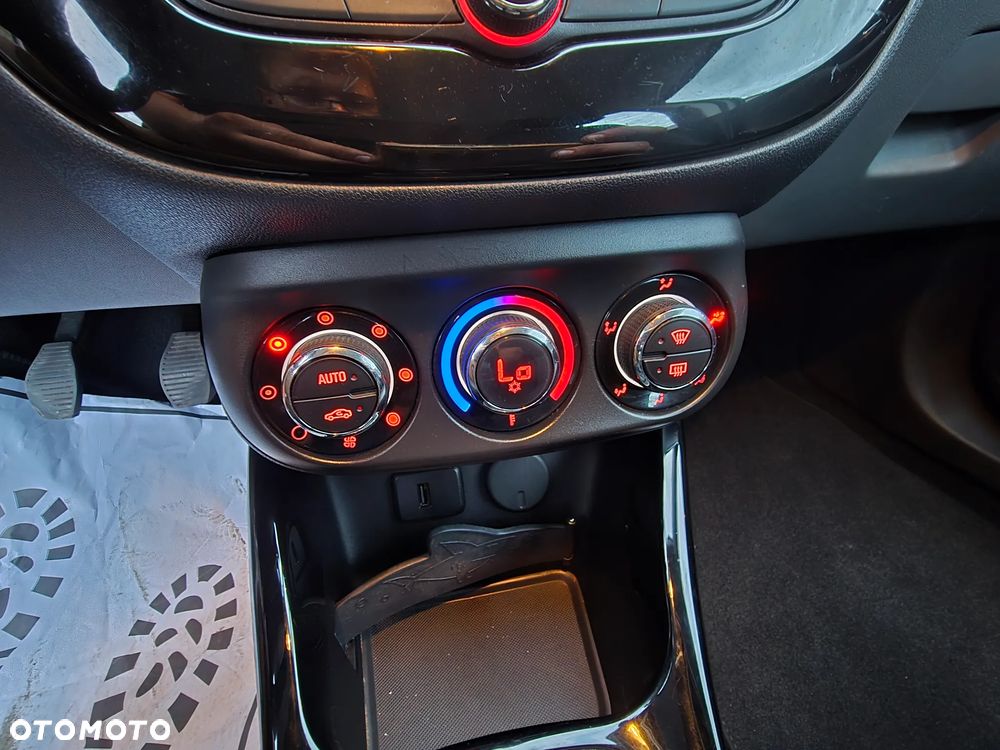 Opel Corsa 1.4 Innovation - 30
