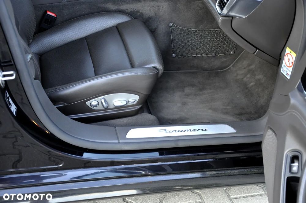 Porsche Panamera Diesel - 35