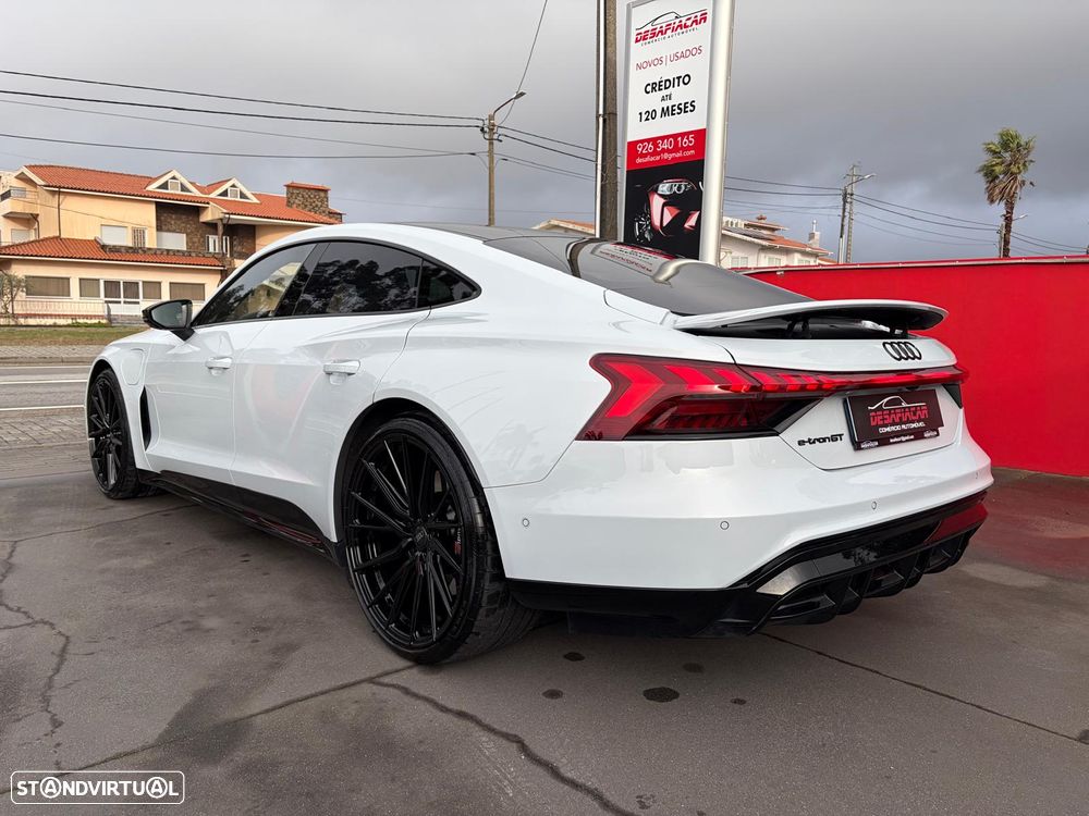 Audi e-tron GT quattro - 14