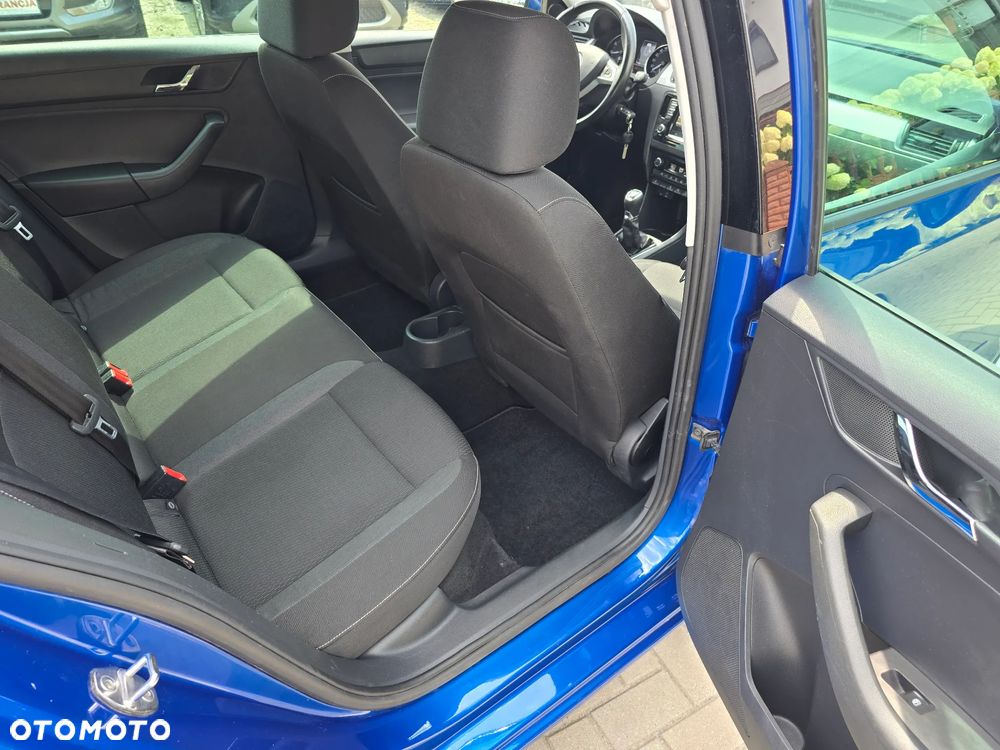 Skoda RAPID - 10