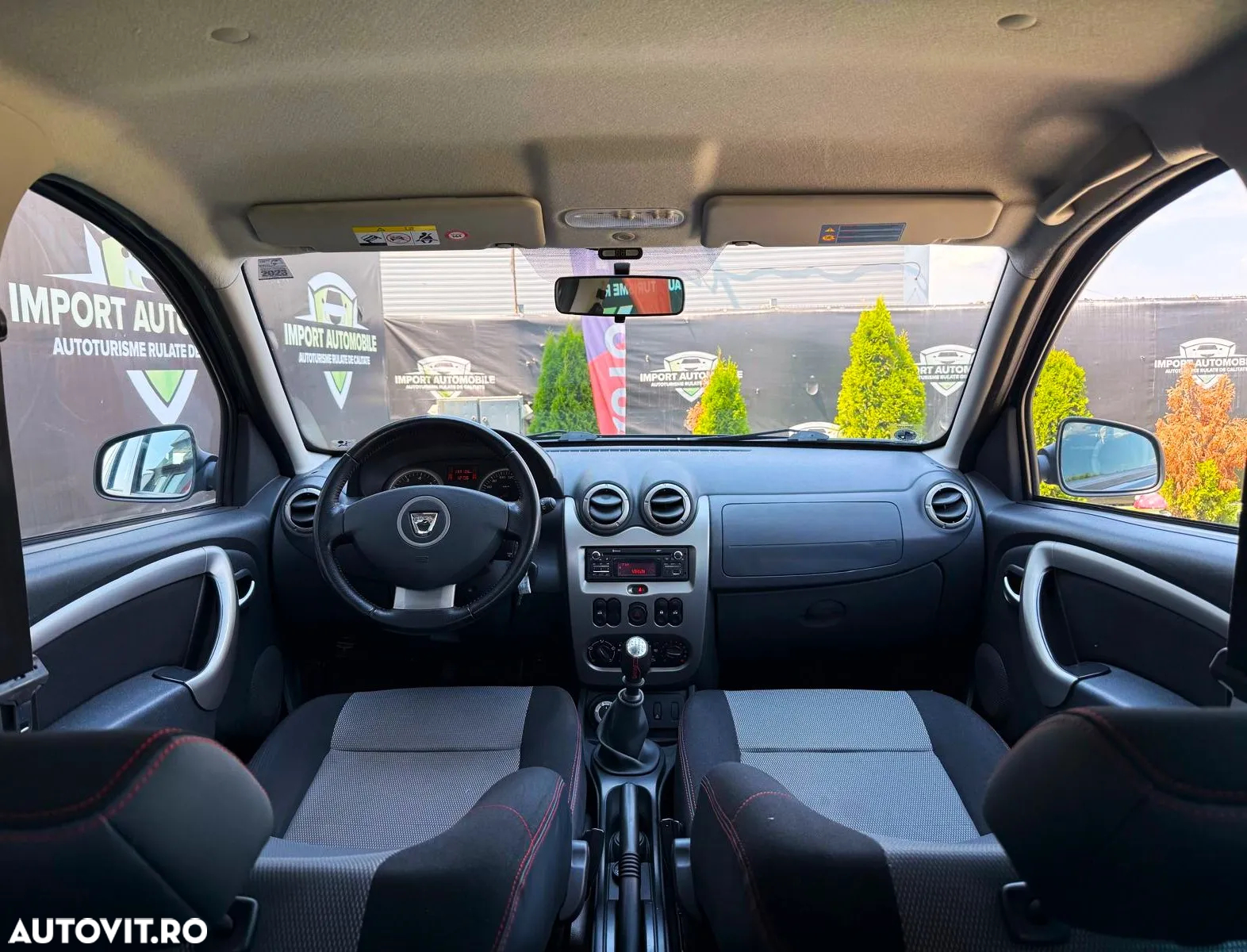 Dacia Duster 1.5 dCi 4x4 Laureate - 24