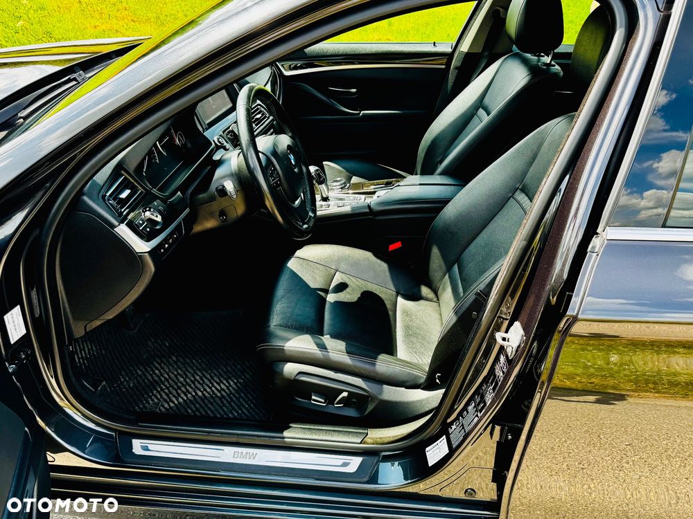 BMW Seria 5 520d xDrive Luxury Line - 16