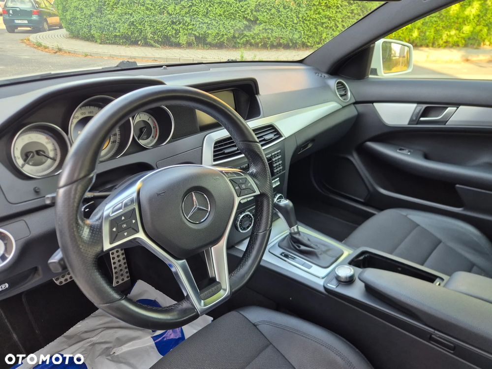 Mercedes-Benz Klasa C 220 CDI 7G-TRONIC Edition - 11