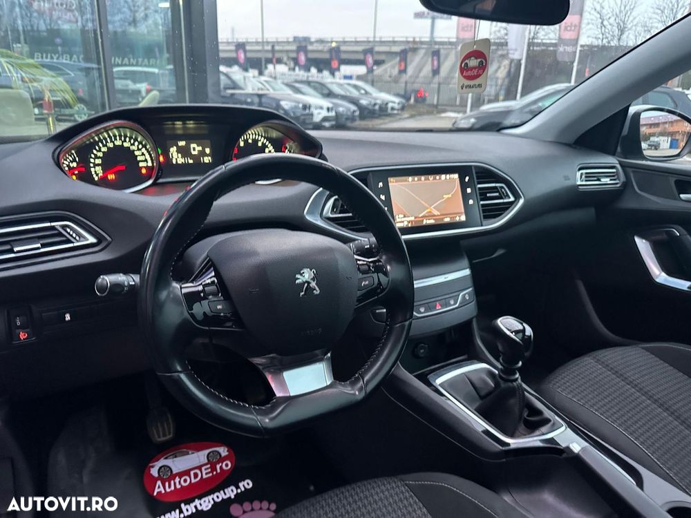 Peugeot 308 - 6