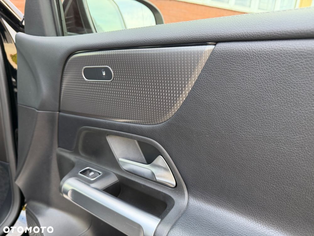 Mercedes-Benz GLB 200 d 8G-DCT Progressive - 8