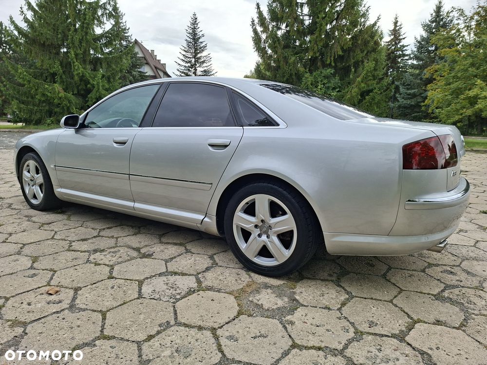 Audi A8 - 2