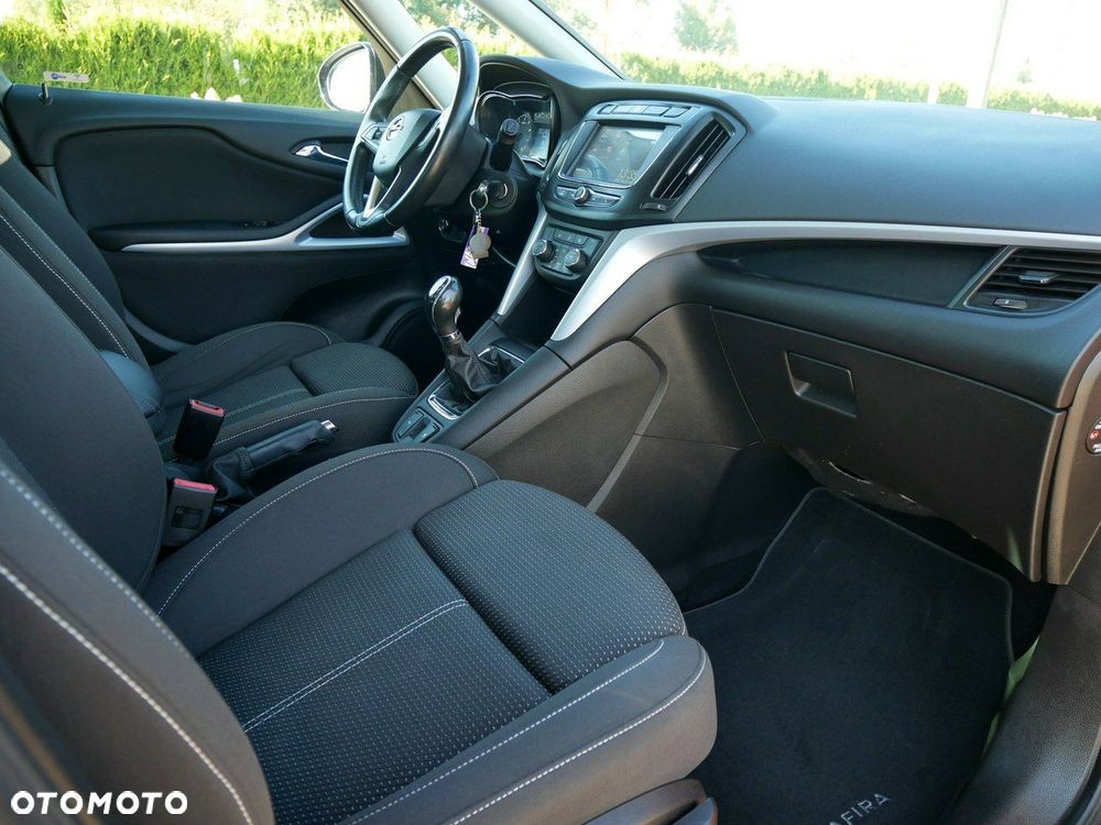 Opel Zafira - 19