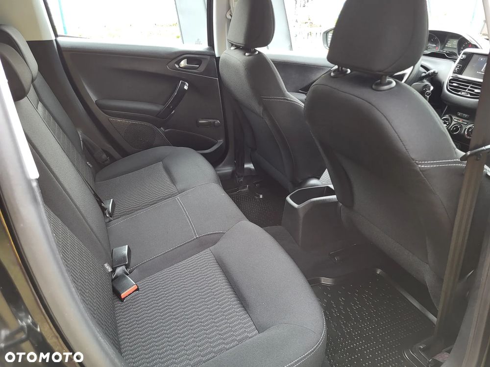 Peugeot 208 68 VTI Active - 18