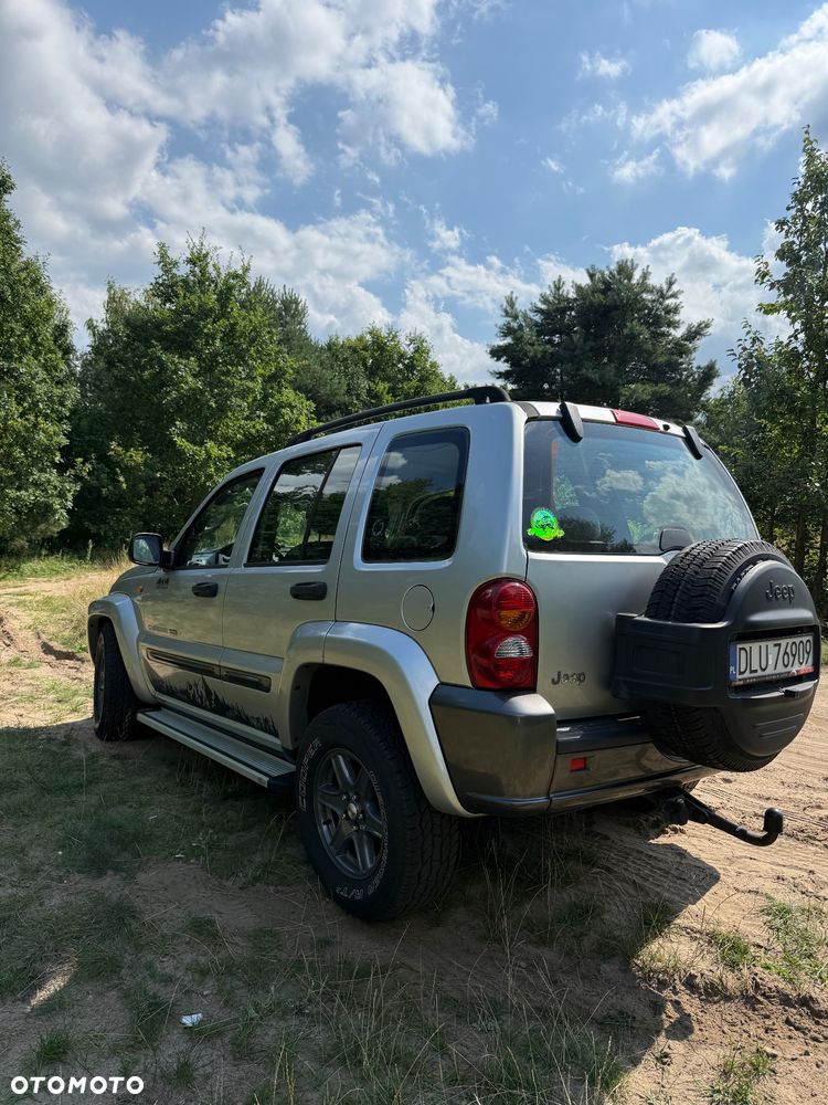 Jeep Cherokee - 5