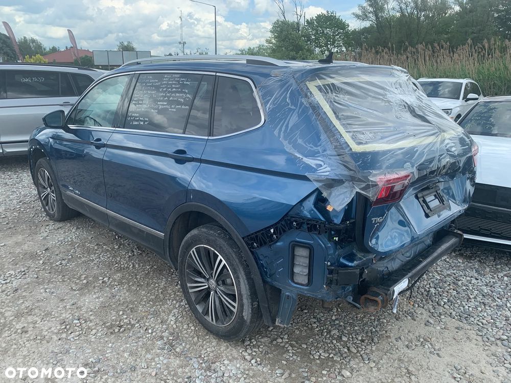 Volkswagen Tiguan Allspace 2.0 TSI 4Mot Highline DSG - 9