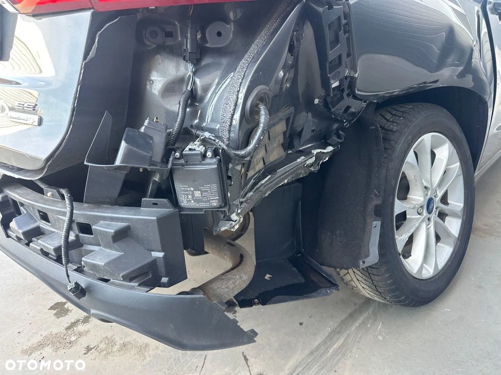 Ford Fusion - 17