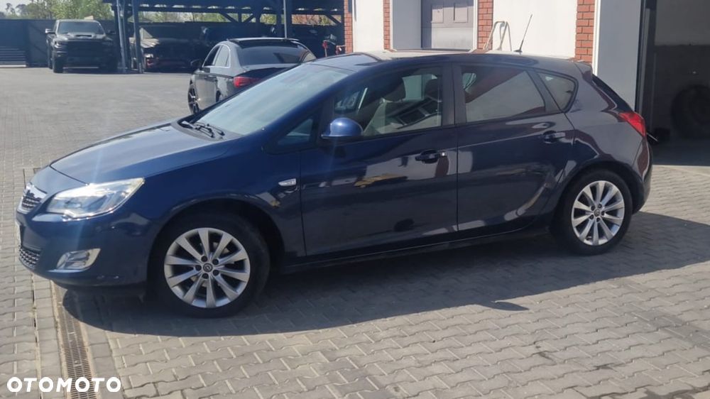 Opel Astra 1.4 T Active - 1