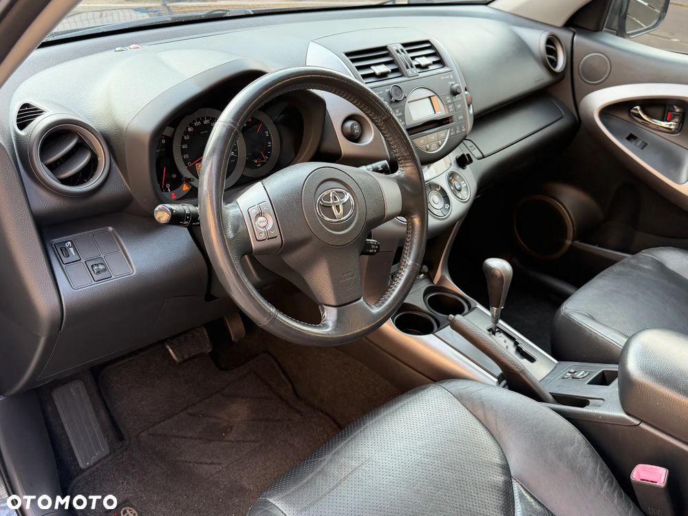 Toyota RAV4 2.0 4x4 Automatik Executive - 13