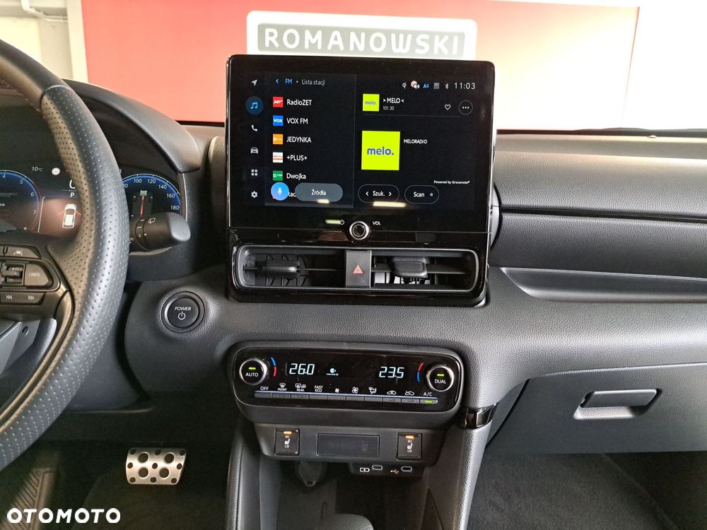 Toyota Yaris Hybrid 1.5 GR Sport - 21