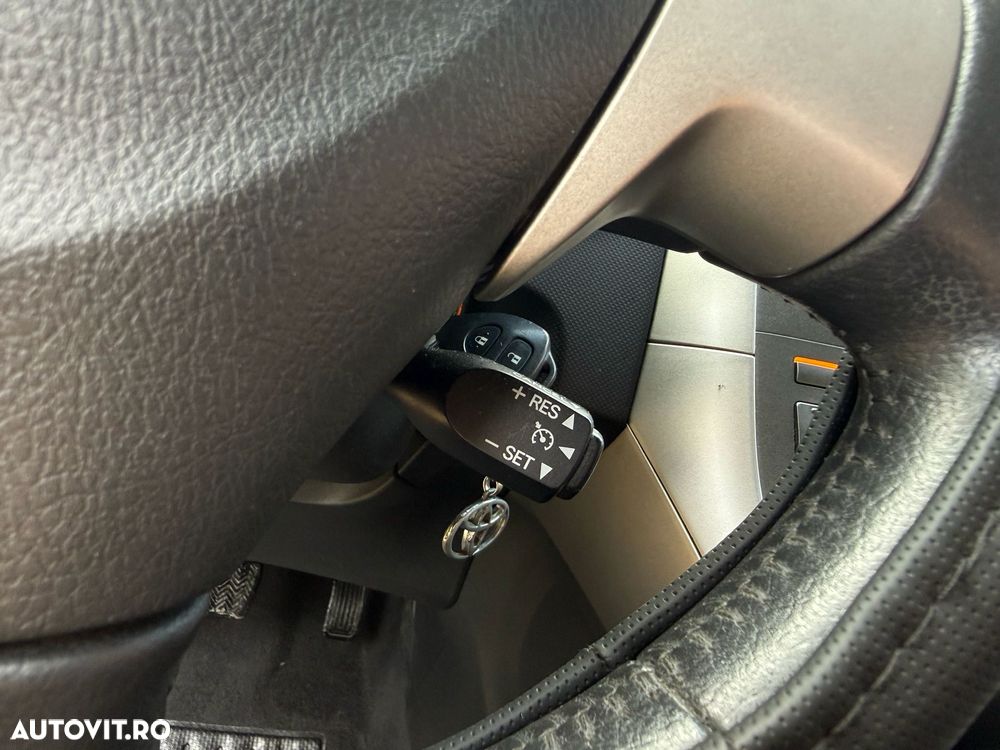 Toyota Auris - 13