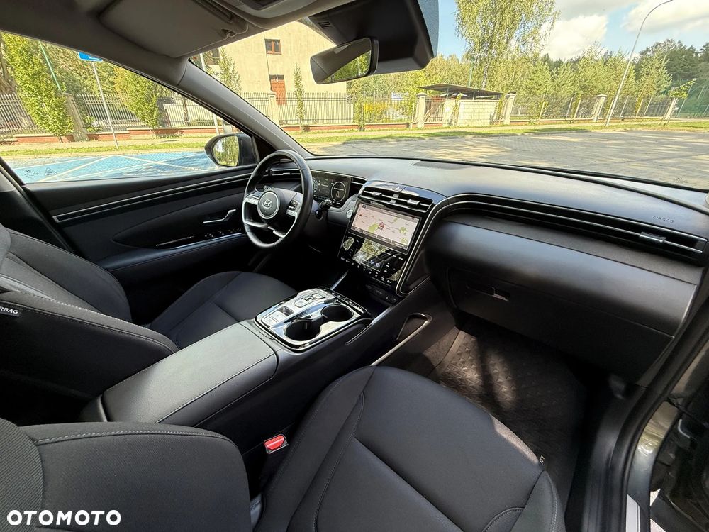 Hyundai Tucson 1.6 T-GDi HEV Executive 2WD - 22