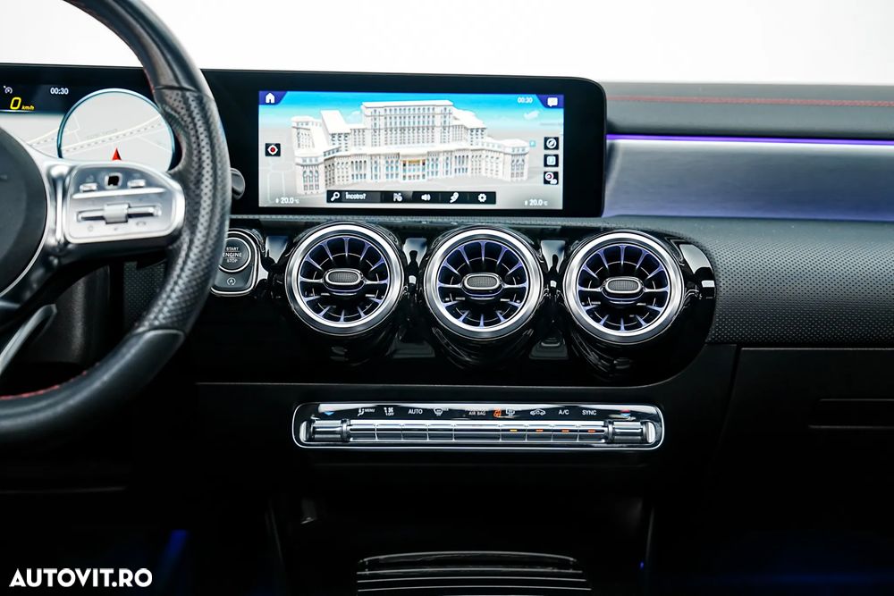 Mercedes-Benz CLA 200 7G-DCT AMG Line - 34