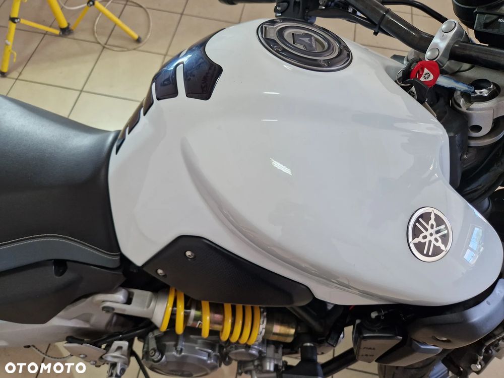 Yamaha MT - 17