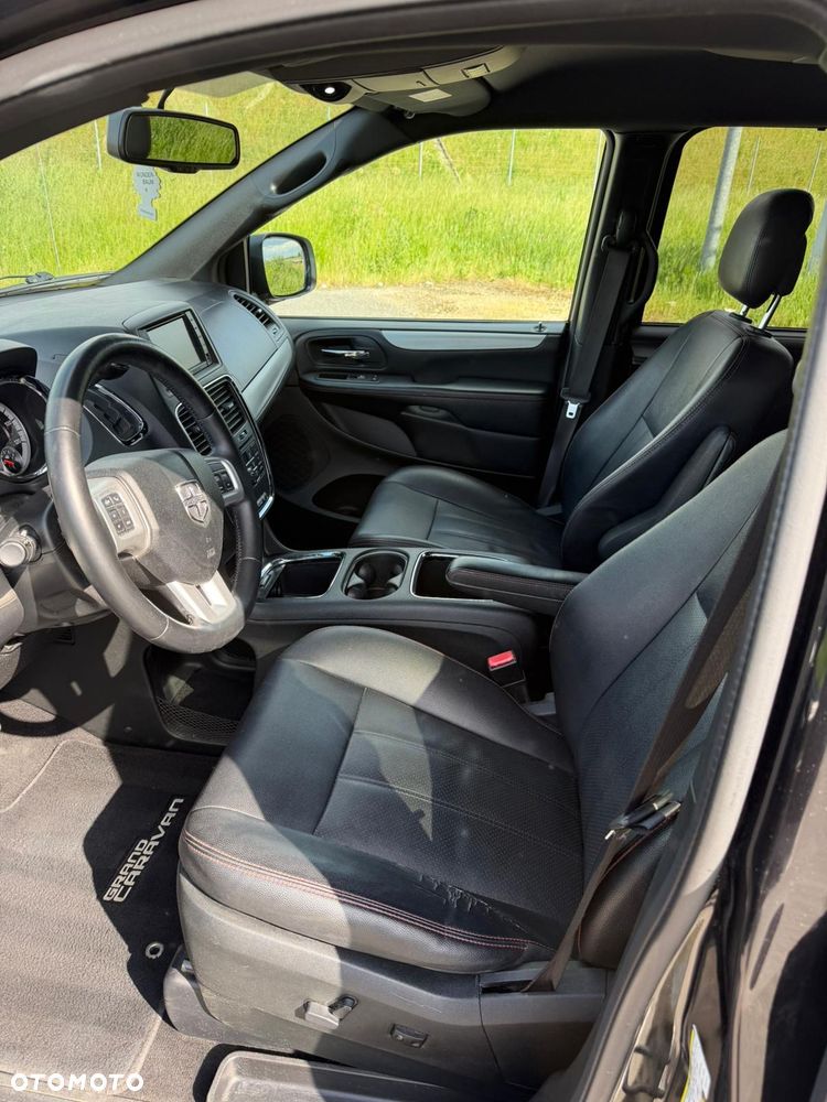 Dodge Grand Caravan 3.6 R/T - 6