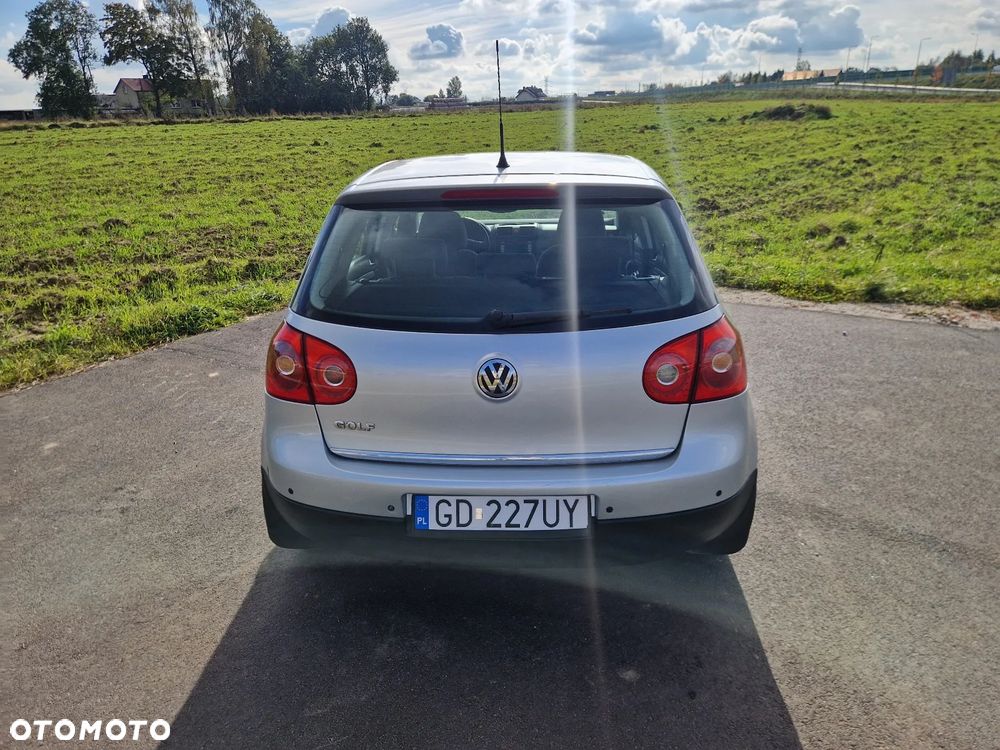 Volkswagen Golf V 1.6 Trendline - 13