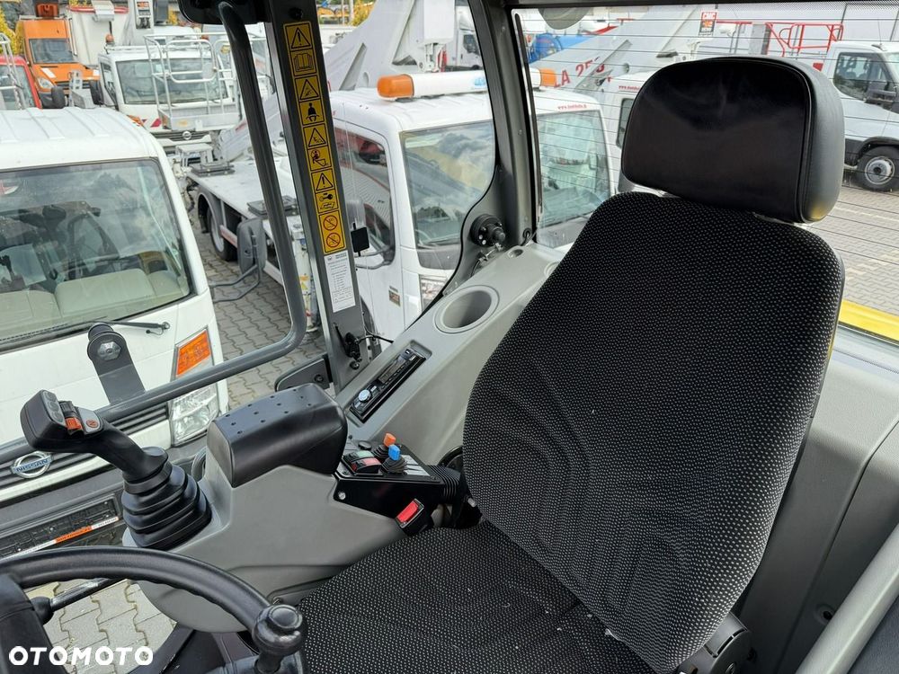 Kramer 8115 352-14S Wheel Loader - 33