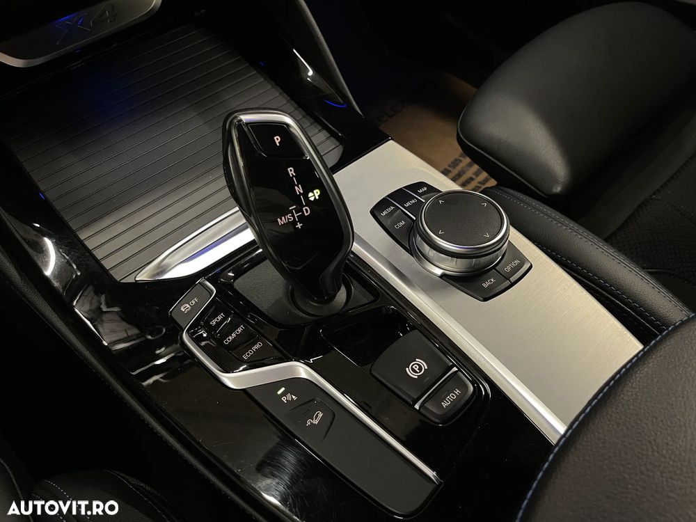 BMW X4 xDrive20i AT M Sport - 29