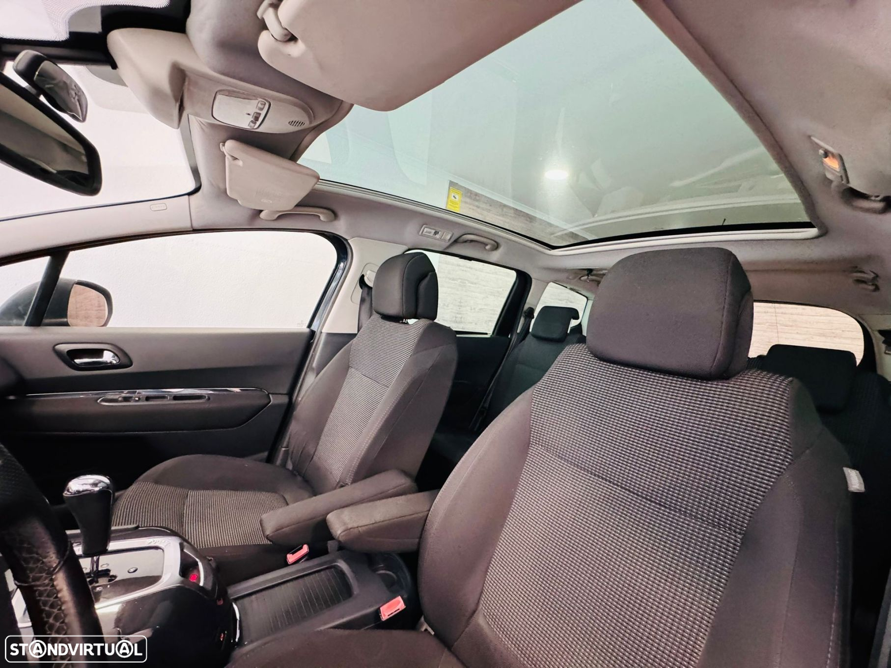 Peugeot 5008 1.6 E-HDi 7L Active 2-Tronic - 18